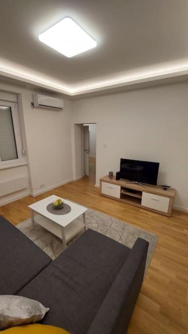 Apartment Green Lux Βελιγράδι Εξωτερικό φωτογραφία